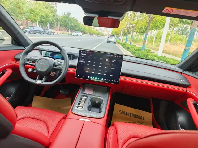 Xiaomi SU7 — Фото автомобиля 7