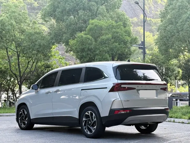 Hyundai Custo — Фото автомобиля 17