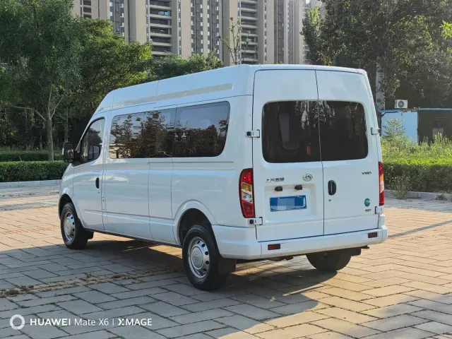 Maxus Xintu V80 — Фото автомобиля 6
