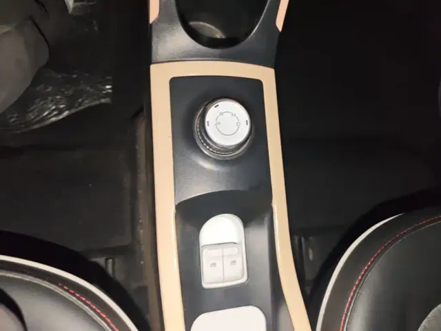Wuling Hongguang Mini EV — Фото автомобиля 13