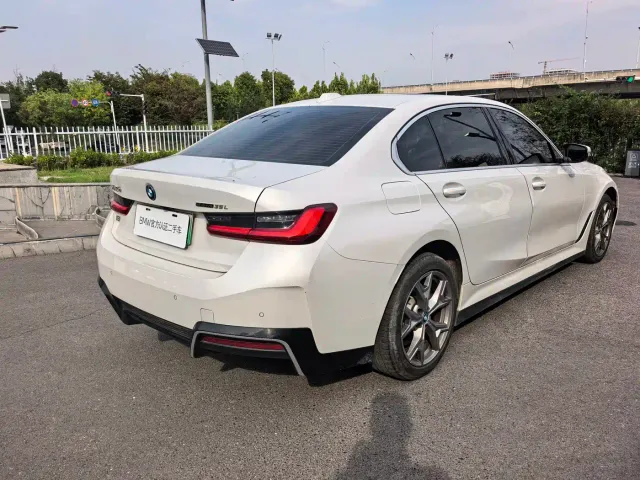 BMW i3 — Фото автомобиля 5