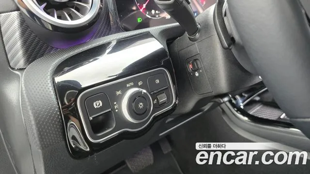 Mercedes-Benz A-Class W177 — Фото автомобиля 25