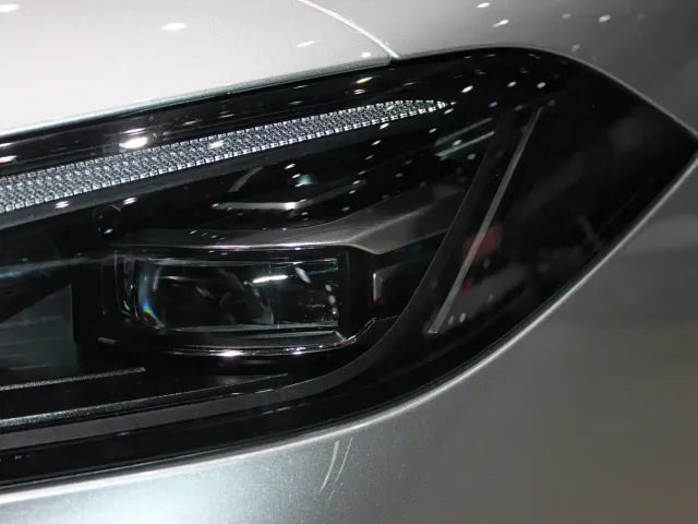 Roewe D7 — Фото автомобиля 9