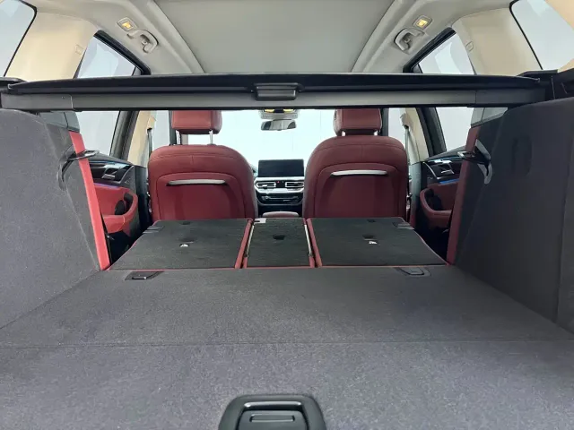BMW iX3 — Фото автомобиля 13