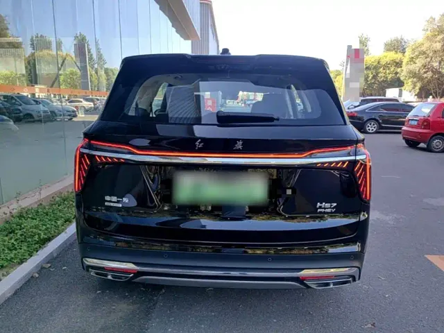 Hongqi HS7 PHEV — Фото автомобиля 3
