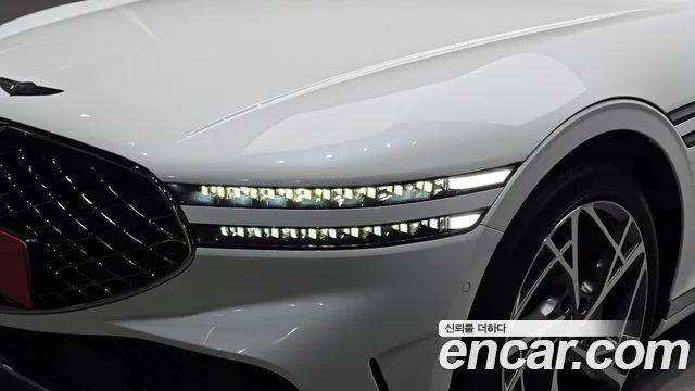 Genesis G90 Бензин 3.5 турбо AWD — Фото автомобиля 17