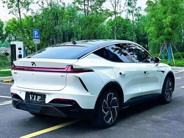 Roewe Feifan R7 — Фото автомобиля 9