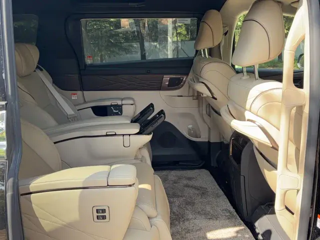 Toyota Alphard — Фото автомобиля 16