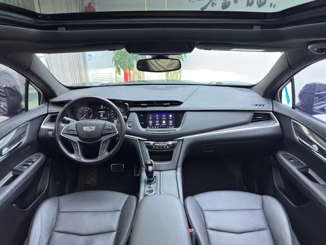 Cadillac XT5 — Фото автомобиля 4