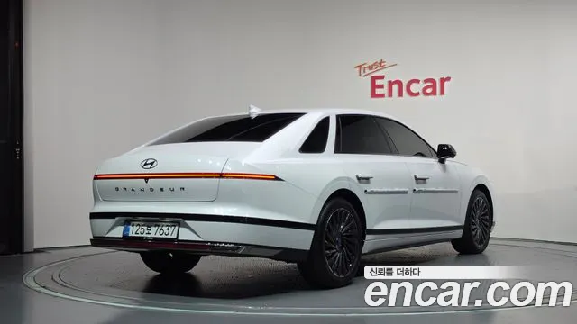 Hyundai Grandeur GN7 — Фото автомобиля 2