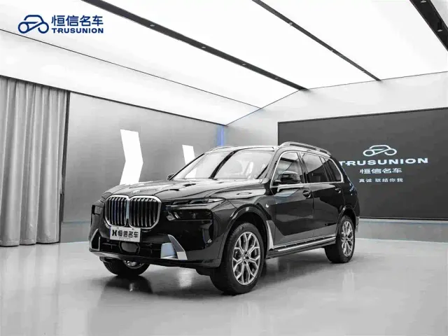 BMW X7 — Фото автомобиля 3