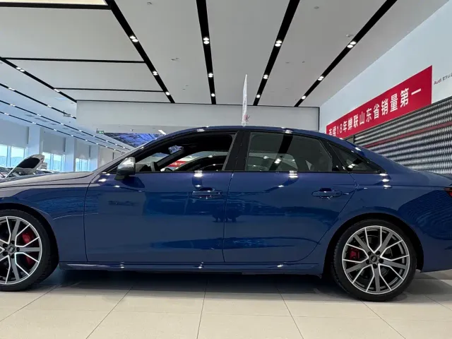 Audi S4 — Фото автомобиля 4