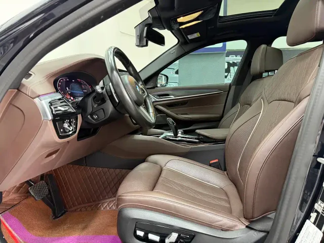 BMW BMW 5 Series 2022 Model Third Facelift 530Li Premium M Sport Package — Фото автомобиля 5