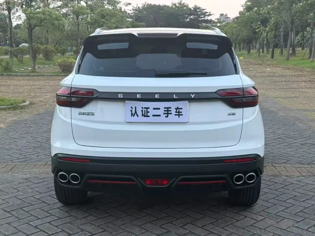 Geely Binyue — Фото автомобиля 13