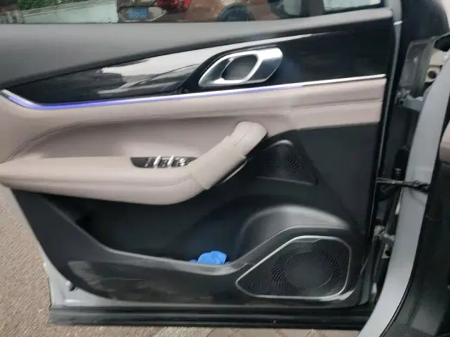 Geely Boyue L — Фото автомобиля 7