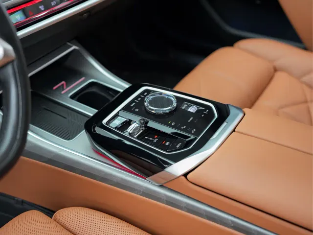 BMW 7 Series — Фото автомобиля 20
