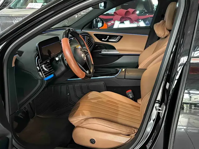 Mercedes-Benz E-Class — Фото автомобиля 7