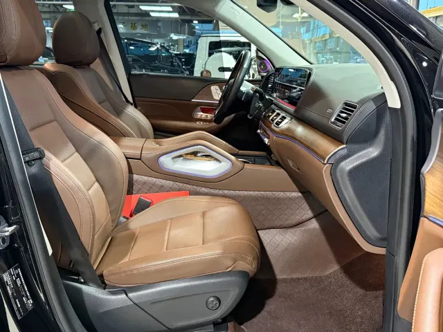 Mercedes-Benz GLE-Class — Фото автомобиля 11