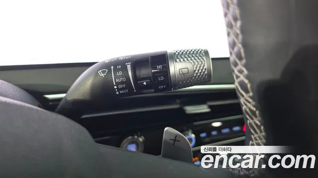 Genesis GV70 2.5T Бензин 2WD — Фото автомобиля 19