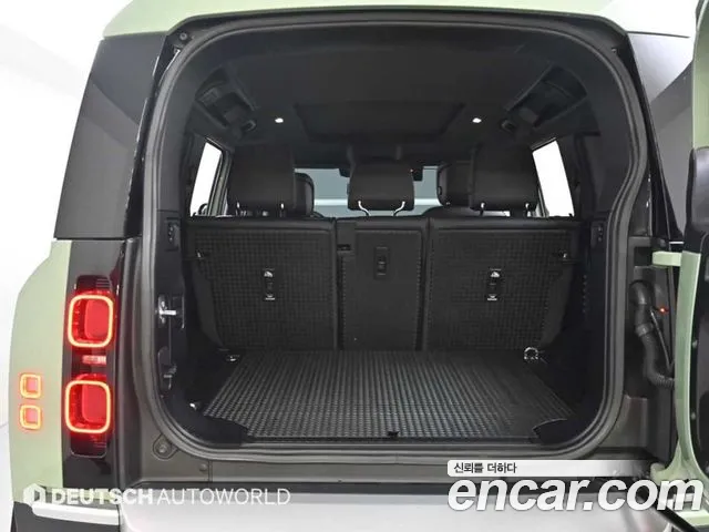 Land Rover Defender — Фото автомобиля 20