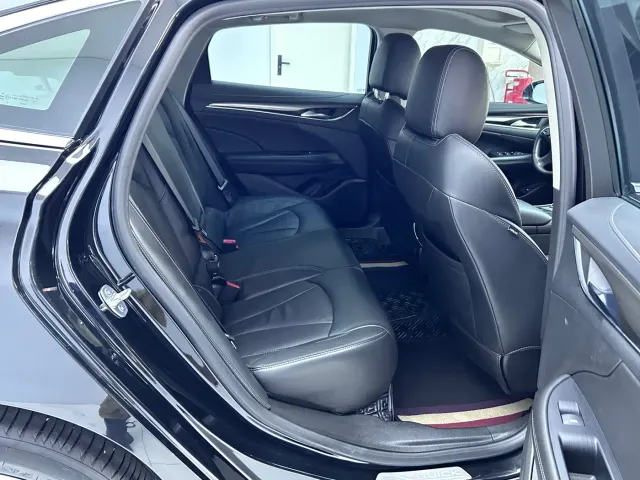 Buick LaCrosse — Фото автомобиля 11