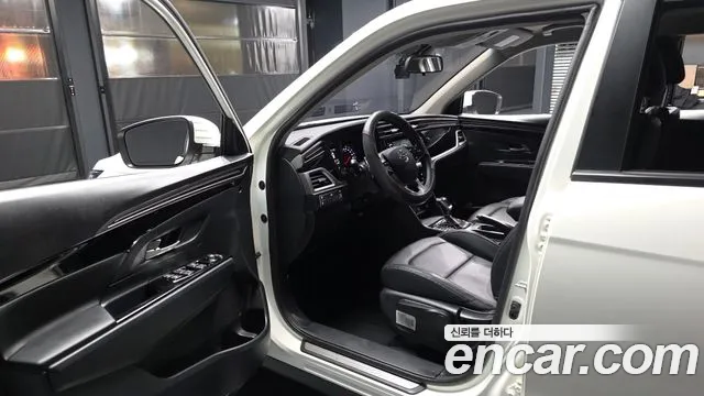 KGM Korando Beautiful — Фото автомобиля 10