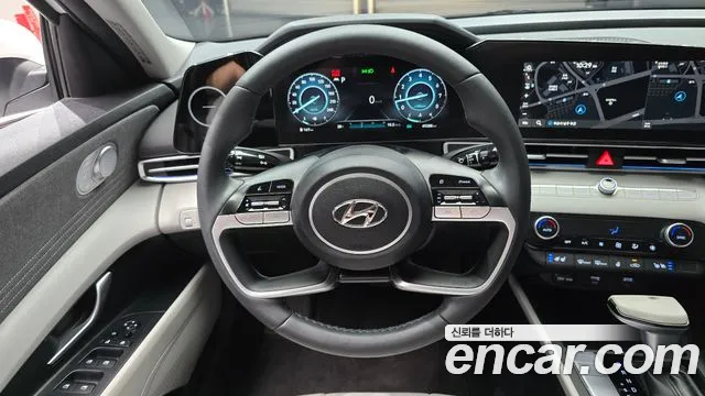 Hyundai AVANTE Avante (CN7) — Фото автомобиля 13