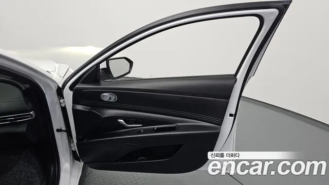 Hyundai Avante CN7 — Фото автомобиля 13