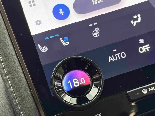 Toyota Alphard 2024 Hybrid 2.5L Ultimate Enjoyment Edition — Фото автомобиля 19