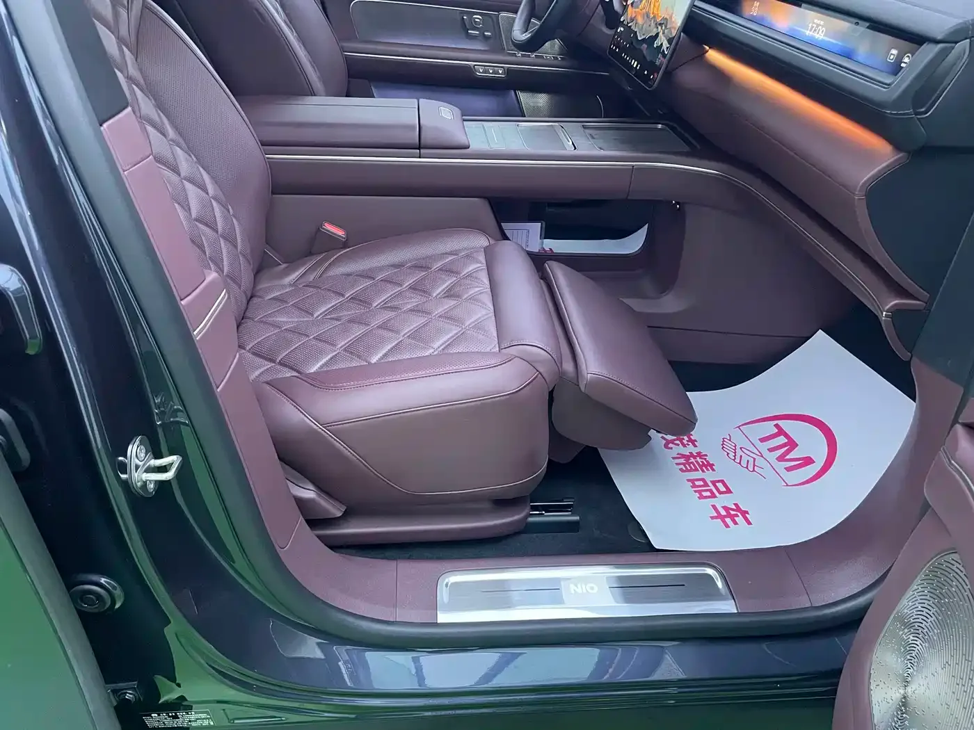 NIO NIO ES8 2025 Model 6-Seat Executive Luxury Edition — Фото автомобиля 24