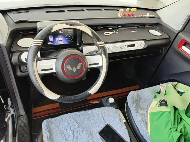 Wuling Hongguang Mini EV — Фото автомобиля 9