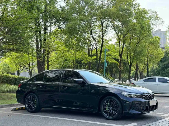 BMW 3 Series — Фото автомобиля 3