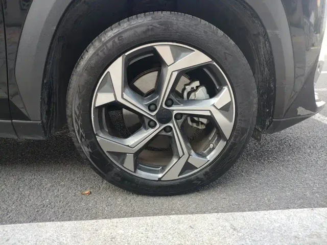 Geely Boyue L — Фото автомобиля 8