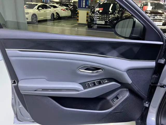 BYD Qin L — Фото автомобиля 10