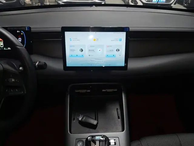 BYD Qin PLUS — Фото автомобиля 12