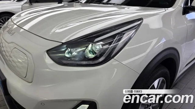 Kia Niro Niro Plus Air — Фото автомобиля 18