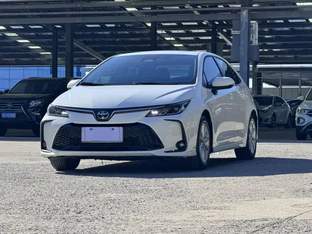 Фотография автомобиля — Toyota Corolla
