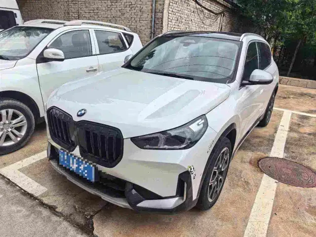 BMW X1 — Фото автомобиля 3