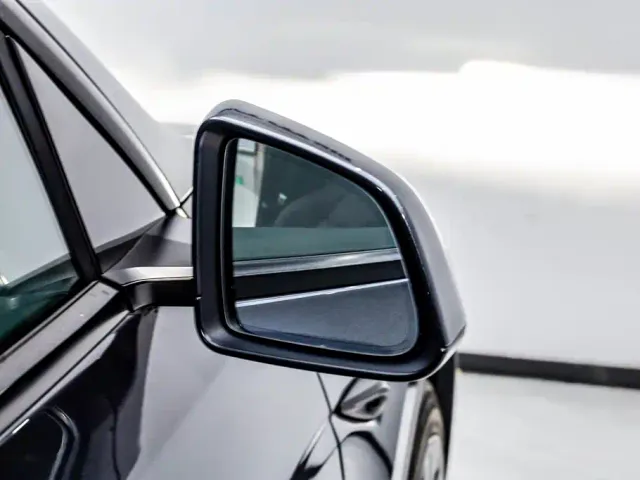 Tesla Model Y — Фото автомобиля 23
