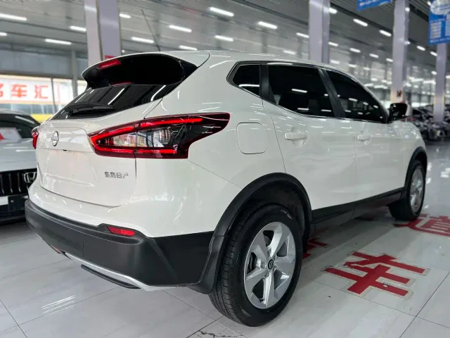Nissan Qashqai — Фото автомобиля 7