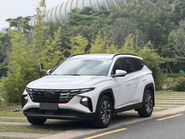Фотография автомобиля — Hyundai Tucson