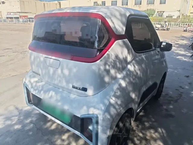 Wuling NanoEV — Фото автомобиля 6