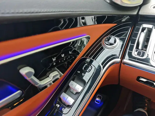 Mercedes-Benz S-Class — Фото автомобиля 20