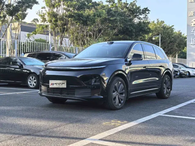Фотография автомобиля — Li Auto L6