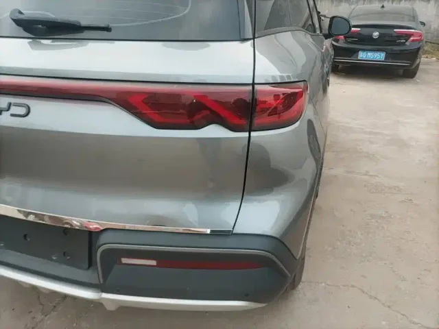 BYD Yuan UP — Фото автомобиля 7