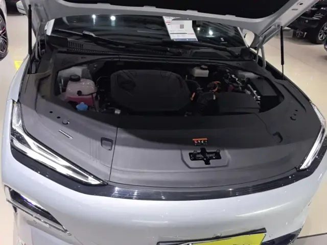 Geely Galaxy Xingyao 8 — Фото автомобиля 19