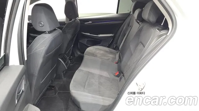 Volkswagen Golf Golf 8 поколение 2.0 TDI Prestige — Фото автомобиля 10
