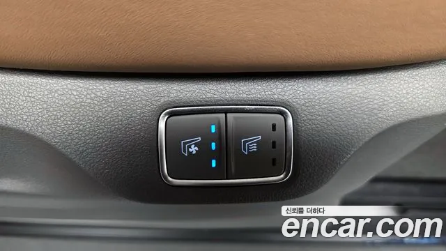 Hyundai Staria Staria 4WD Lounge 9 мест — Фото автомобиля 19