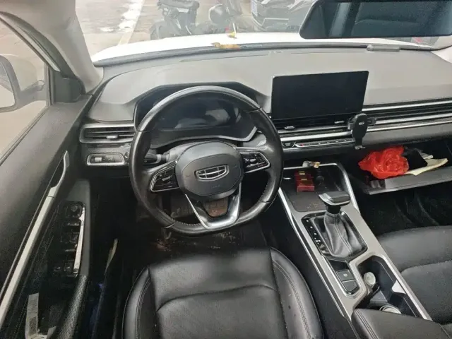 Geely Emgrand 2022 4th Generation 1.5L CVT Elite — Фото автомобиля 6