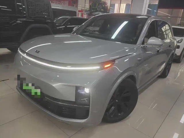 Фотография автомобиля — Li Auto L8